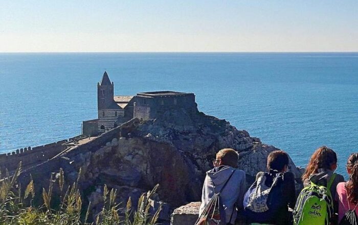 Ragazzi in visita a Portovenere