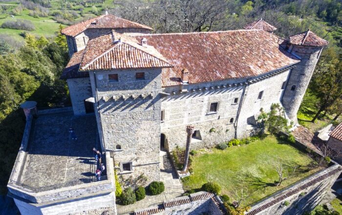 Il castello Malaspina di Monti - Esterno