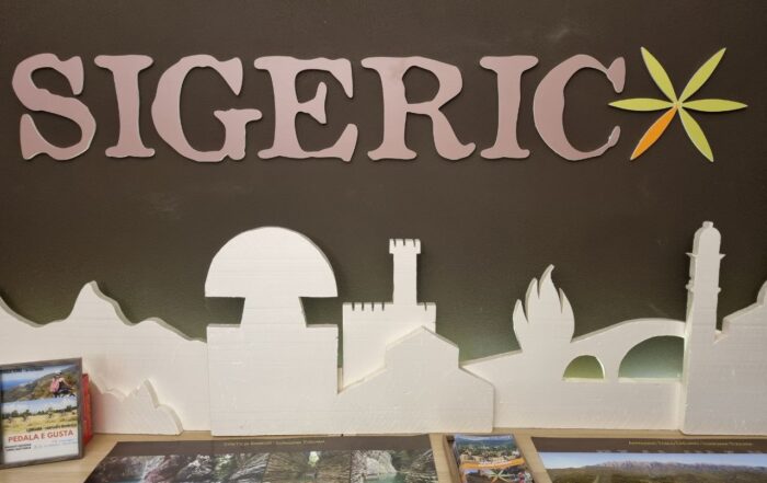 Vi aspettiamo da Sigeric a Pontremoli nel negozio e ufficio guide: in vendita prodotti Scott e Ferrino, libri, mappe e gadget sulla Lunigiana.