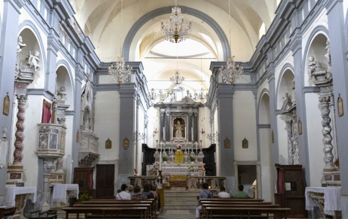 Guide Turistiche e visite guidate a Fosdinovo, terra dei Malaspina, borgo medievale della Lunigiana nel nord della Toscana.