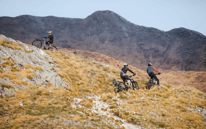 Scopri i Wild Ride Experience di Sigeric e seguici per un’indimenticabile MTB Tour tra mare, montagna e borghi in Toscana e Liguria.