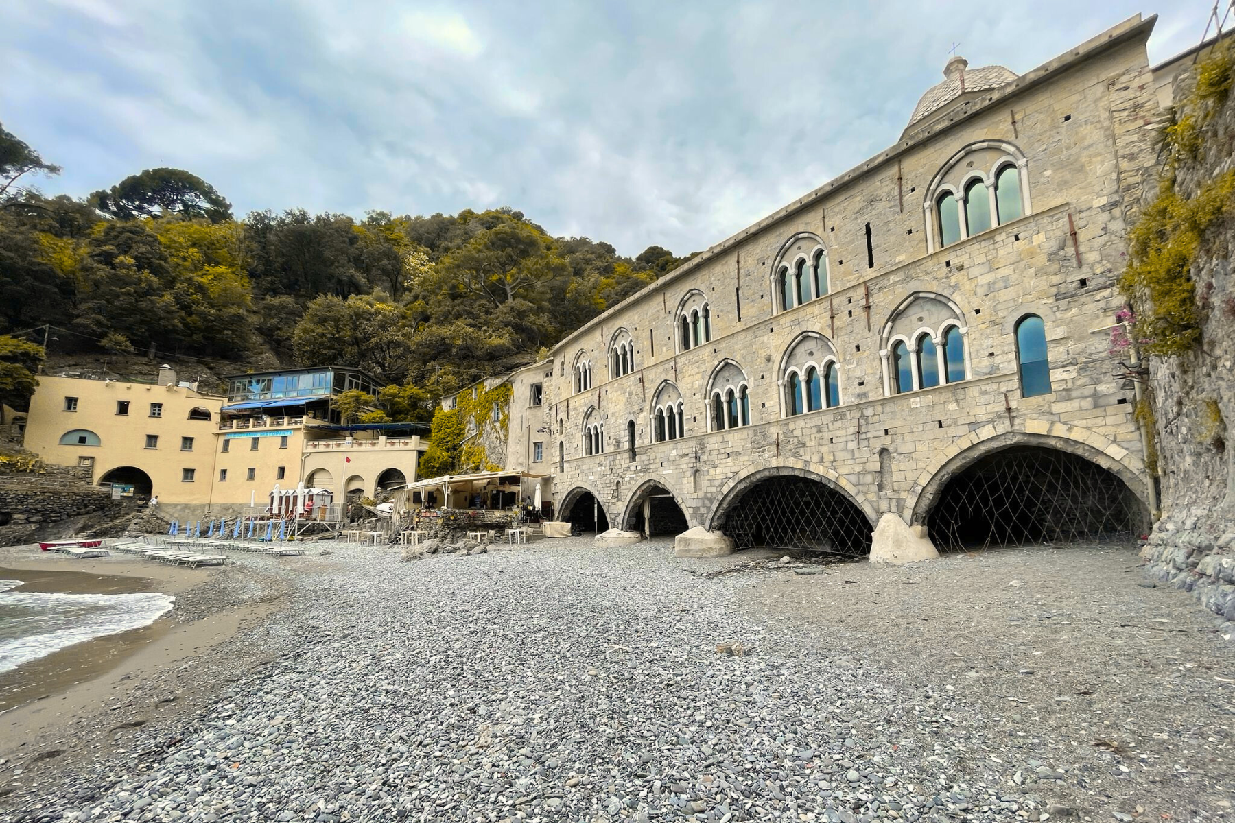 Il Tesoro di San Fruttuoso: Caccia al Tesoro Didattica tra Mare, Storia e Natura. Scoprite con i vostri alunni la natura, la storia e l'educazione ambientale a San Fruttuoso, nell’Area Marina Protetta di Portofino.